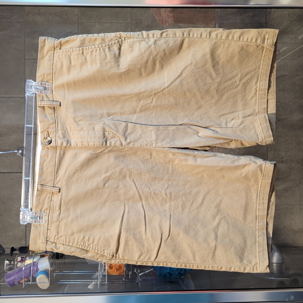Old Navy Ultimate Slim Khaki Shorts